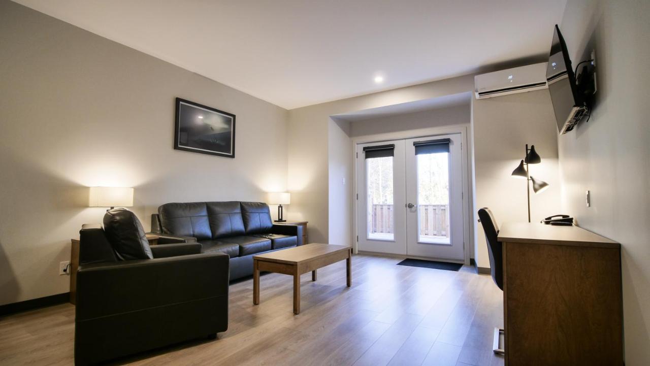 Motel L'Abri Carleton-sur-Mer Екстер'єр фото